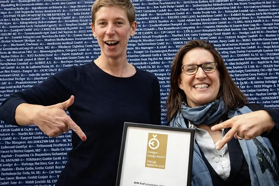 Kerstin Ludwig and a colleague with a German Design Award